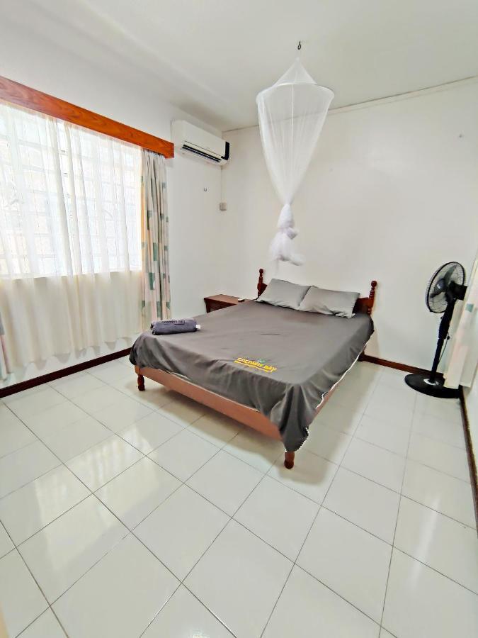 Coconut Bay Apartments Flic en Flac Exterior foto